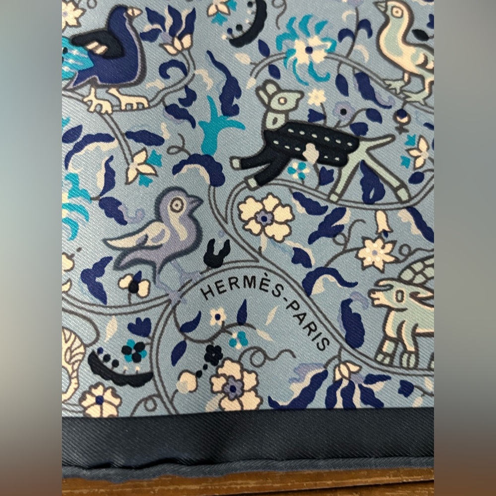 ✨NWT Hermés Silk Blue / Turquoise Gavroche Twill✨ - Picture 6 of 10